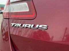 Used 2013  Ford Taurus 4d Sedan SEL V6 at Paradise Motors near Lansing, MI