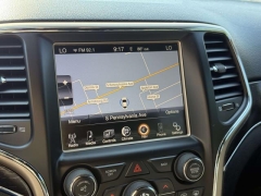 Used 2015  Jeep Grand Cherokee 4d SUV 4WD Limited at Paradise Motors near Lansing&comma; MI