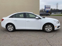 Used 2016 Chevrolet Cruze Limited 4d Sedan LT w/1LT Auto at Paradise Motors near Lansing, MI