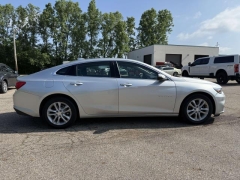 Used 2018  Chevrolet Malibu 4d Sedan LT at Paradise Motors near Lansing&comma; MI