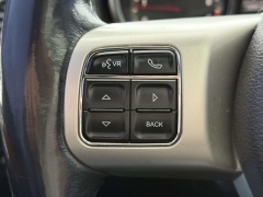 Used 2011  Jeep Grand Cherokee 4d SUV 4WD Overland at Paradise Motors near Lansing&comma; MI