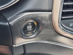 Used 2015  Jeep Grand Cherokee 4d SUV 4WD Limited at Paradise Motors near Lansing&comma; MI