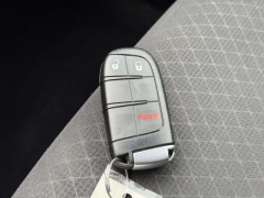 Used 2019  Jeep Grand Cherokee 4d SUV 4WD Laredo at Paradise Motors near Lansing&comma; MI