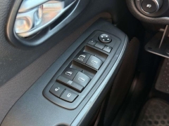 Used 2016  Jeep Cherokee 4d SUV 4WD Latitude V6 at Paradise Motors near Lansing&comma; MI