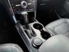 Used 2017  Ford Explorer 4d SUV 4WD Limited at Paradise Motors near Lansing&comma; MI