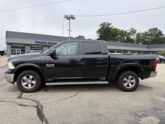 Used 2016  Ram 1500 4WD Crew Cab SLT at Paradise Motors near Lansing&comma; MI