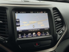 Used 2015  Jeep Cherokee 4d SUV 4WD Latitude V6 at Paradise Motors near Lansing, MI