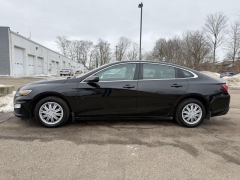 Used 2020  Chevrolet Malibu 4d Sedan LT at Paradise Motors near Lansing&comma; MI