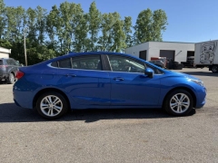Used 2018  Chevrolet Cruze 4d Sedan LT Auto at Paradise Motors near Lansing&comma; MI