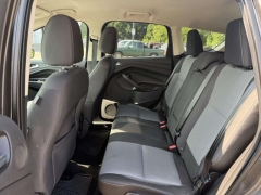 Used 2017  Ford Escape 4d SUV FWD SE at Paradise Motors near Lansing&comma; MI