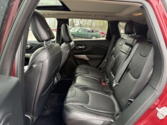Used 2017  Jeep Cherokee 4d SUV FWD Limited V6 at Paradise Motors near Lansing&comma; MI