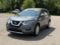 Used 2019  Nissan Rogue FWD at Paradise Motors near Lansing, MI