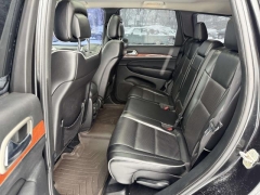 Used 2011  Jeep Grand Cherokee 4d SUV 4WD Overland at Paradise Motors near Lansing&comma; MI