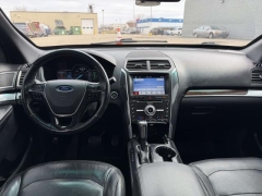 Used 2017  Ford Explorer 4d SUV 4WD Limited at Paradise Motors near Lansing&comma; MI