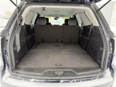 Used 2016  GMC Acadia 4d SUV AWD SLT-2 at Paradise Motors near Lansing&comma; MI