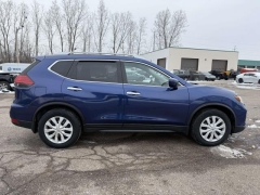Used 2017  Nissan Rogue 4d SUV FWD S at Paradise Motors near Lansing, MI
