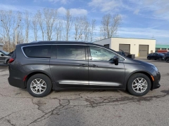 Used 2017  Chrysler Pacifica 4d Wagon Touring-L Plus at Paradise Motors near Lansing, MI