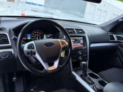 Used 2013  Ford Explorer 4d SUV 4WD XLT at Paradise Motors near Lansing&comma; MI