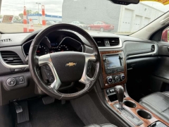 Used 2014  Chevrolet Traverse 4d SUV AWD LT2 at Paradise Motors near Lansing&comma; MI