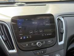 Used 2020  Chevrolet Malibu 4d Sedan LT at Paradise Motors near Lansing&comma; MI