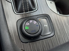 Used 2017  GMC Acadia AWD 4dr SLT w&sol;SLT-1 at Paradise Motors near Lansing&comma; MI