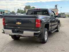 Used 2017  Chevrolet Silverado 1500 4WD Double Cab LT at Paradise Motors near Lansing&comma; MI