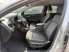 Used 2018  Chevrolet Malibu 4d Sedan LT at Paradise Motors near Lansing&comma; MI