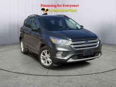 Used 2018  Ford Escape 4d SUV FWD SE at Paradise Motors near Lansing&comma; MI