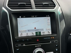 Used 2017  Ford Explorer 4d SUV 4WD Limited at Paradise Motors near Lansing&comma; MI