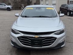 Used 2020  Chevrolet Malibu 4d Sedan LT at Paradise Motors near Lansing&comma; MI