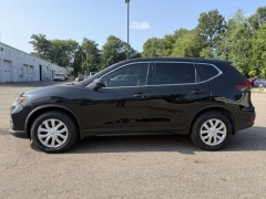 Used 2019  Nissan Rogue 4d SUV FWD SV at Paradise Motors near Lansing&comma; MI
