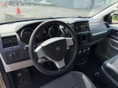 Used 2010 Dodge Grand Caravan 4d Wagon SE at Paradise Motors near Lansing, MI