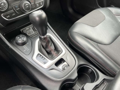 Used 2016 Jeep Cherokee 4d SUV 4WD Trailhawk V6 at Paradise Motors near Lansing, MI