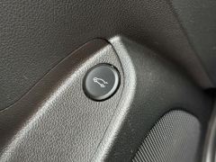 Used 2017  Chevrolet Cruze 4d Sedan LT Auto at Paradise Motors near Lansing, MI