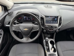 Used 2018 Chevrolet Cruze 4d Hatchback LT Auto at Paradise Motors near Lansing, MI