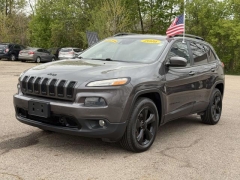 Used 2016  Jeep Cherokee 4d SUV 4WD Limited V6 at Paradise Motors near Lansing&comma; MI