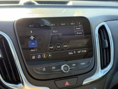 Used 2020  Chevrolet Equinox 4d SUV AWD LT w&sol;2LT at Paradise Motors near Lansing&comma; MI