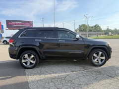 Used 2015  Jeep Grand Cherokee 4d SUV 4WD Limited at Paradise Motors near Lansing&comma; MI