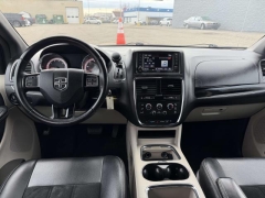 Used 2017  Dodge Grand Caravan 4d Wagon SE at Paradise Motors near Lansing&comma; MI