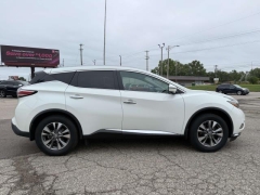 Used 2017  Nissan Murano 4d SUV AWD Platinum &lpar;2017&period;5&rpar; at Paradise Motors near Lansing&comma; MI