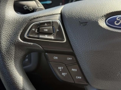 Used 2017  Ford Escape 4d SUV FWD SE at Paradise Motors near Lansing&comma; MI