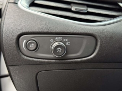 Used 2018  Chevrolet Malibu 4d Sedan Premier at Paradise Motors near Lansing&comma; MI