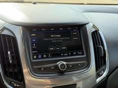 Used 2019  Chevrolet Cruze 4d Hatchback LT at Paradise Motors near Lansing&comma; MI
