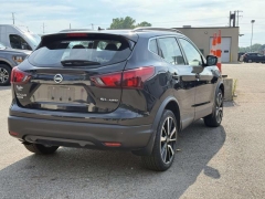 Used 2017  Nissan Rogue Sport AWD SL at Paradise Motors near Lansing&comma; MI
