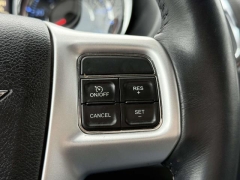 Used 2016  Chrysler Town & Country 4d Wagon Touring at Paradise Motors near Lansing&comma; MI