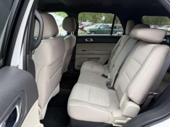 Used 2013  Ford Explorer 4d SUV FWD at Paradise Motors near Lansing&comma; MI