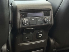 Used 2017  GMC Acadia AWD 4dr SLT w&sol;SLT-1 at Paradise Motors near Lansing&comma; MI