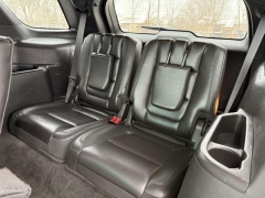 Used 2015  Ford Explorer 4d SUV 4WD Limited at Paradise Motors near Lansing&comma; MI