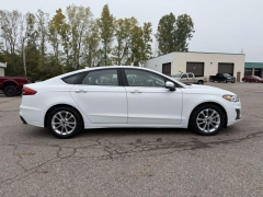 Used 2019  Ford Fusion 4d Sedan FWD SE 1.5L EcoBoost at Paradise Motors near Lansing, MI