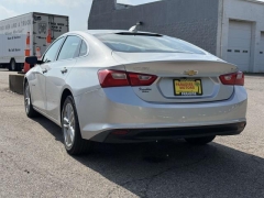 Used 2018  Chevrolet Malibu 4d Sedan LT at Paradise Motors near Lansing&comma; MI